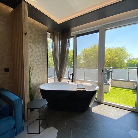 Relax Sauna Apartman Privat Finn Szaunaval Кестхей Экстерьер фото